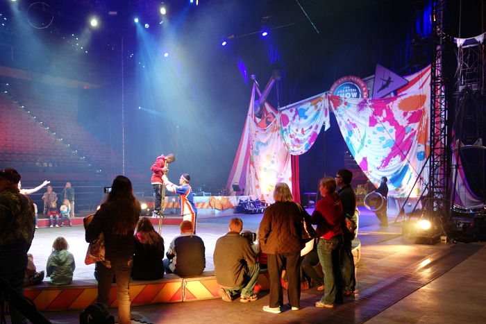 Circus 1